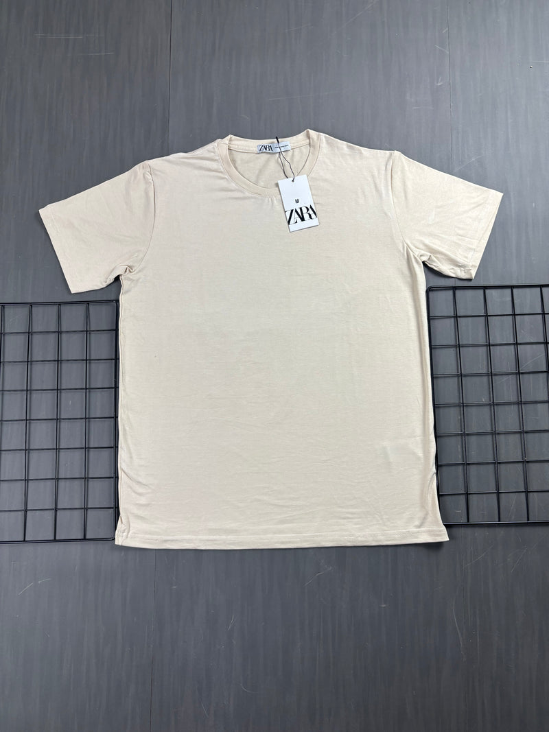 Camiseta Slim Fit Modelo Zara