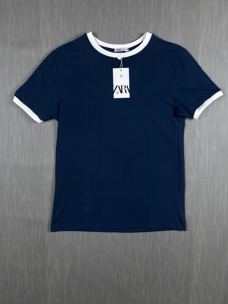 Camiseta Basica Gola Trocada