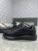 Tênis Alexander McQueen Oversized Preto